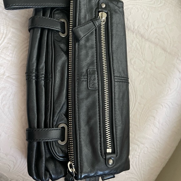 Excellent condition black coach clutch - Picture 3 of 5